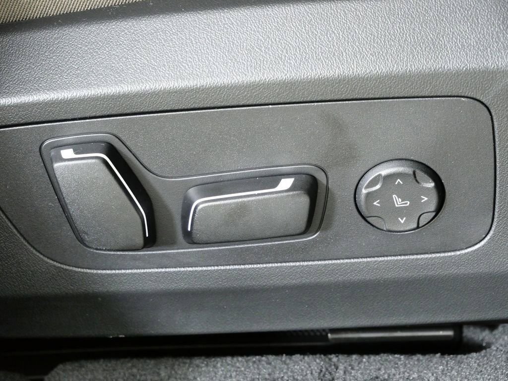 2026 BMW X3 30 - Photo 28