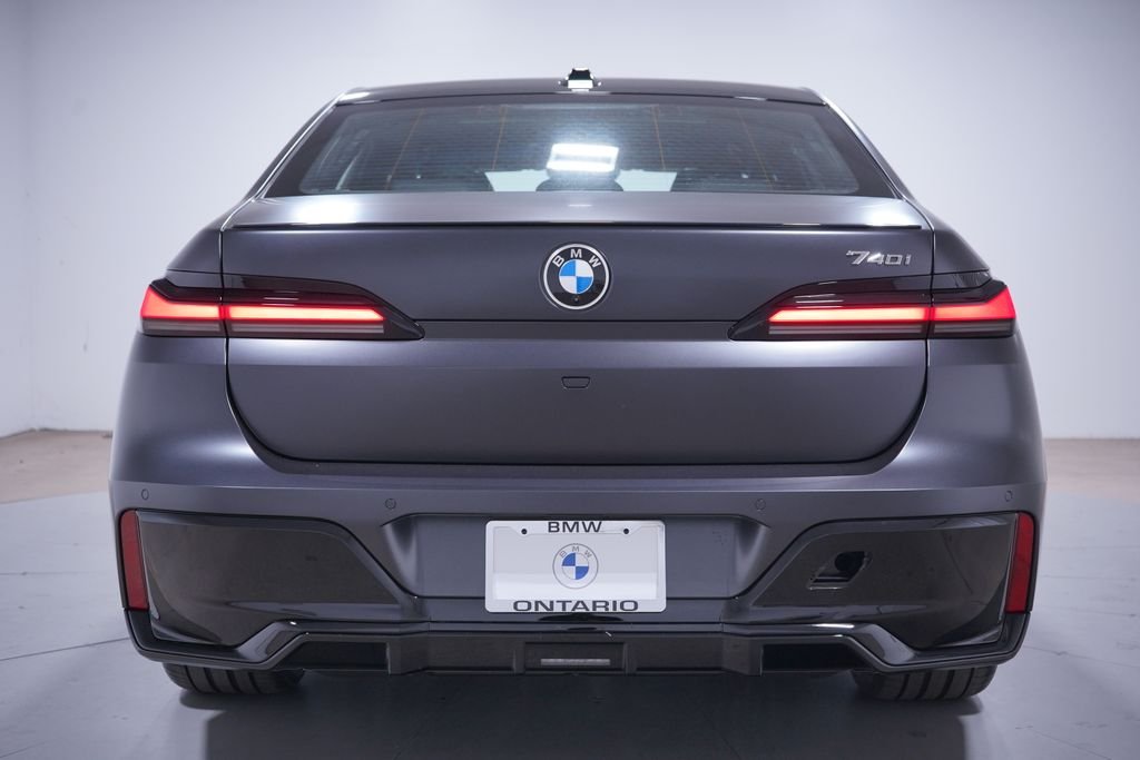 New 2026 Grey BMW 740i image 5