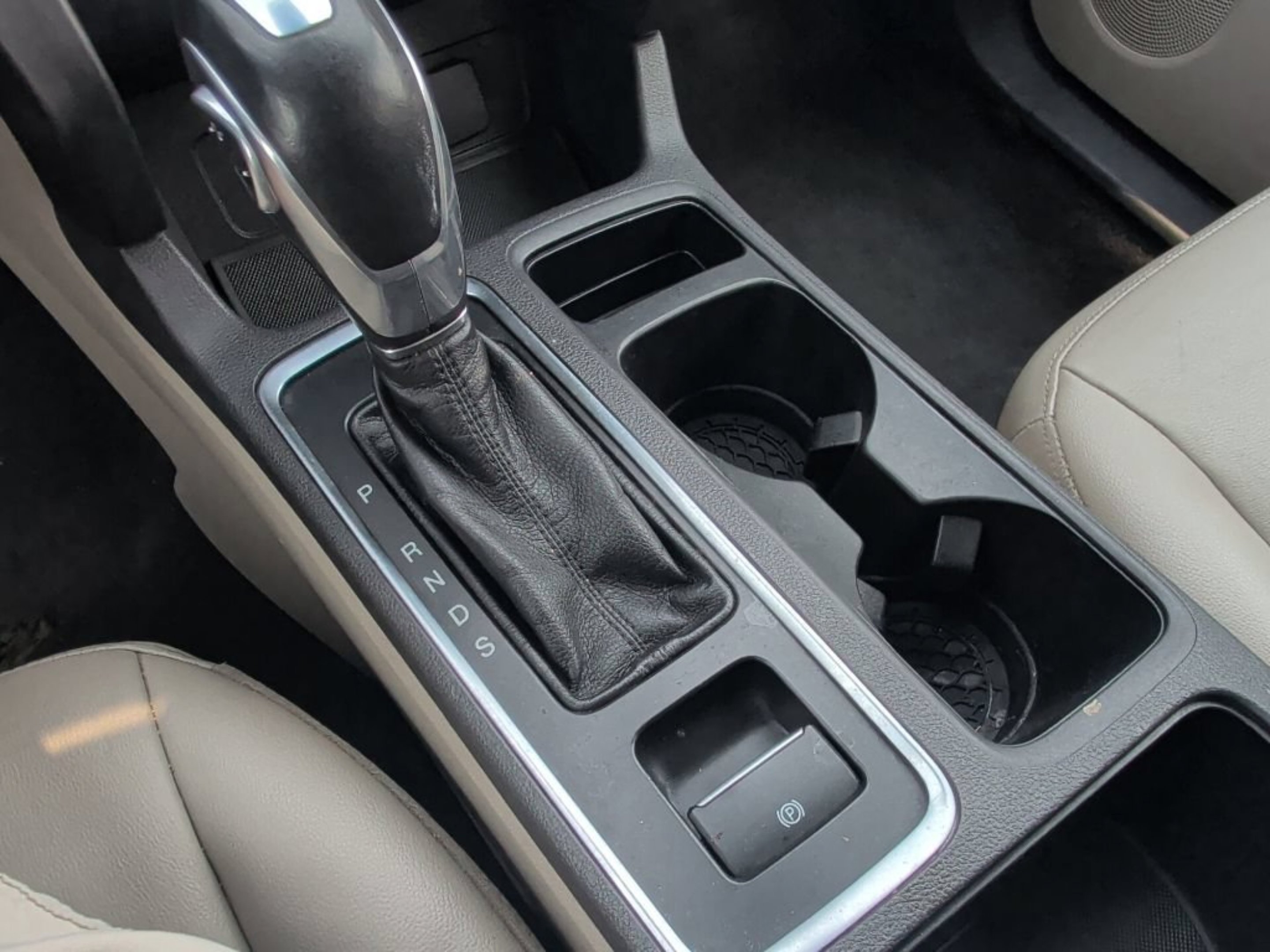 Used 2018 Blue Metallic Ford SEL image 26