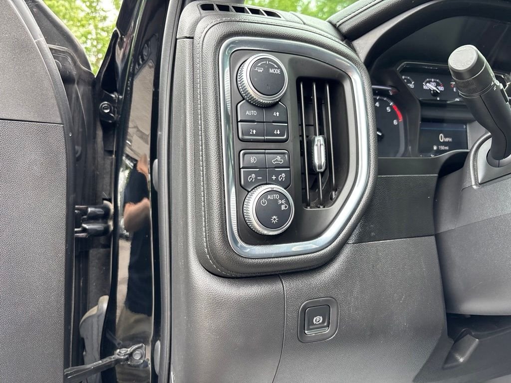 Used 2020 Black GMC Elevation image 18