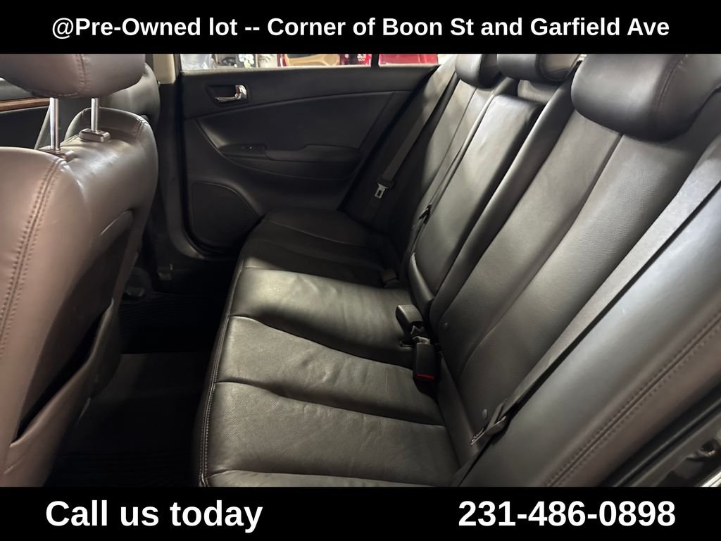 Used 2010 Brown Hyundai Limited image 27