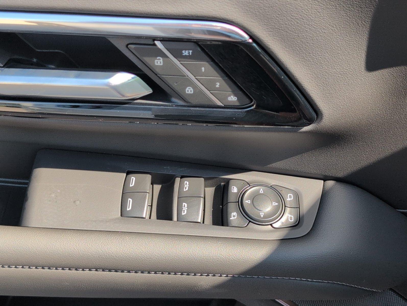 New 2026 Summit White Chevrolet LT image 20
