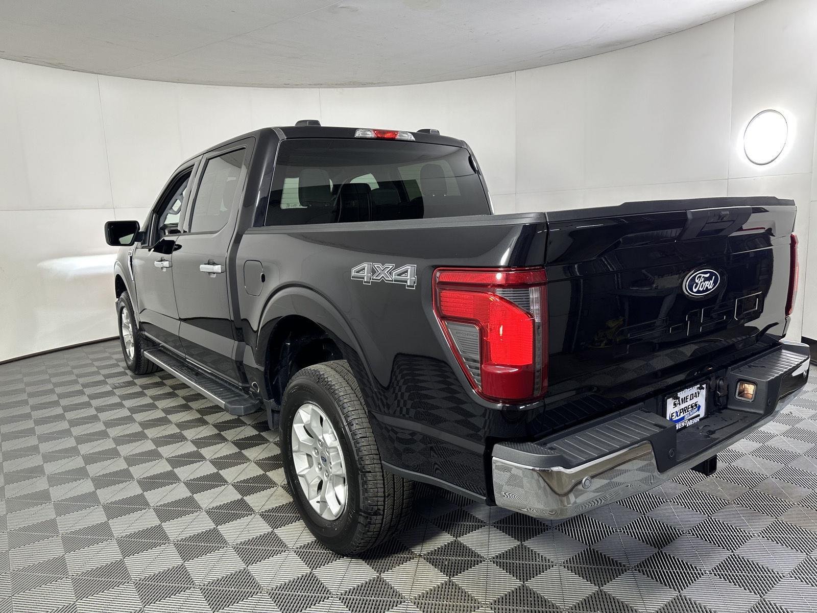 Used 2025 Agate Black Ford XLT image 16