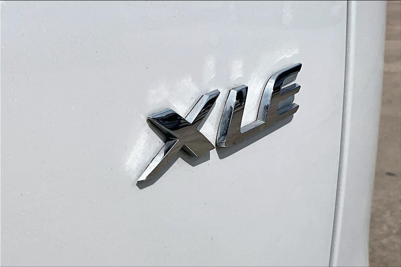 Certified Used 2026 Wind Chill Pearl Toyota XLE image 10