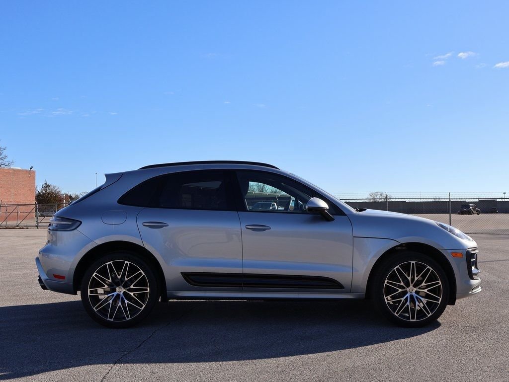 Used 2026 Dolomite Silver Metallic Porsche T image 9