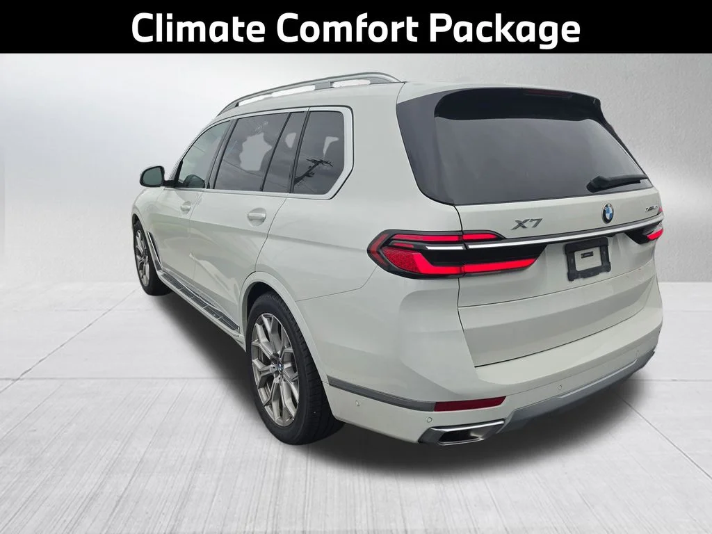 Used 2025 White BMW xDrive40i image 7