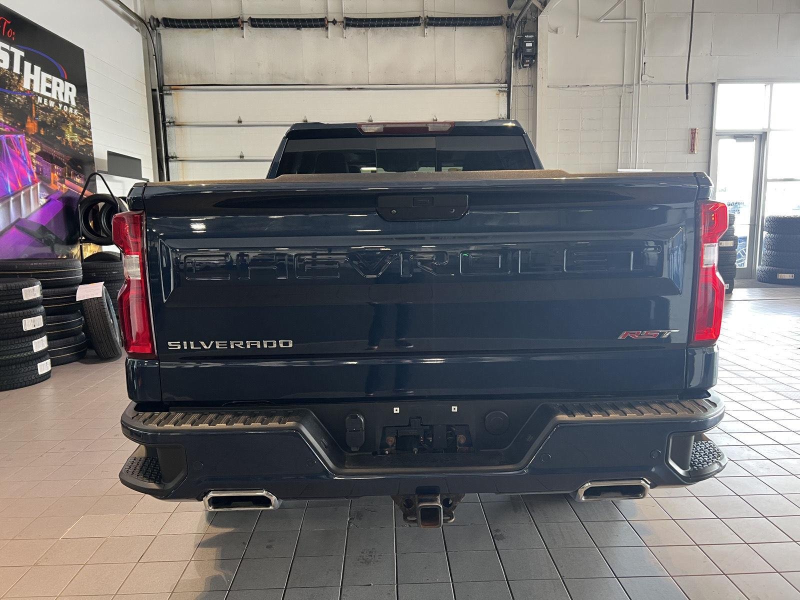 Used 2021 Northsky Blue Metallic Chevrolet RST image 8