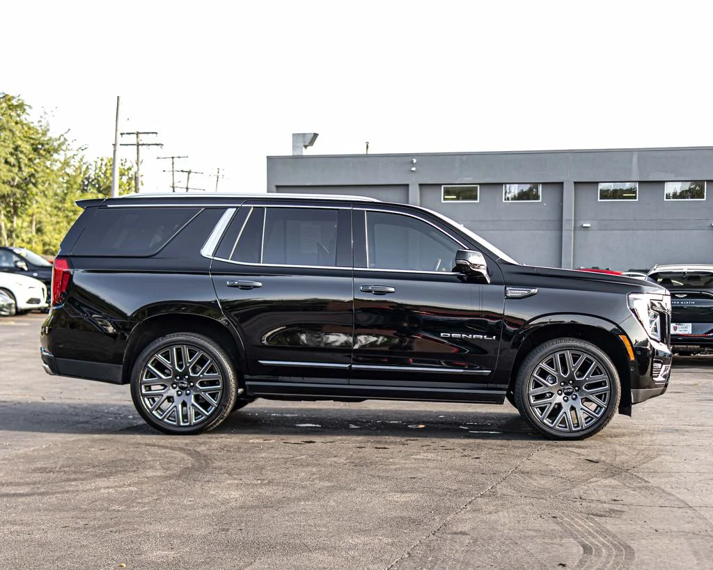 Used 2026 Black GMC Denali Ultimate image 9