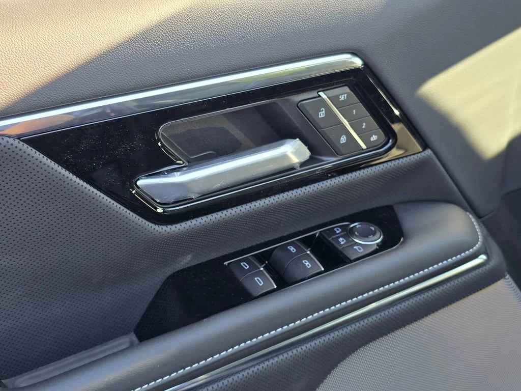 New 2025 Onyx Black GMC Extended Range Denali image 14