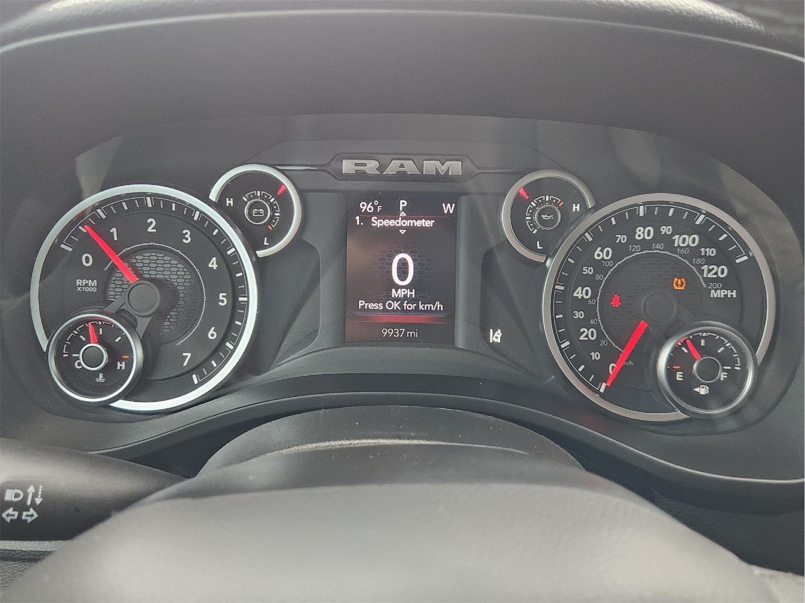 2025 Ram 1500 photo 16 of 33