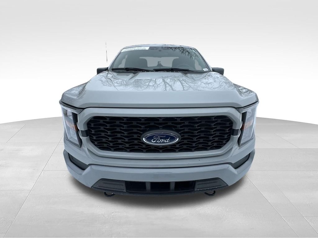 Used 2023 White Ford XL image 26