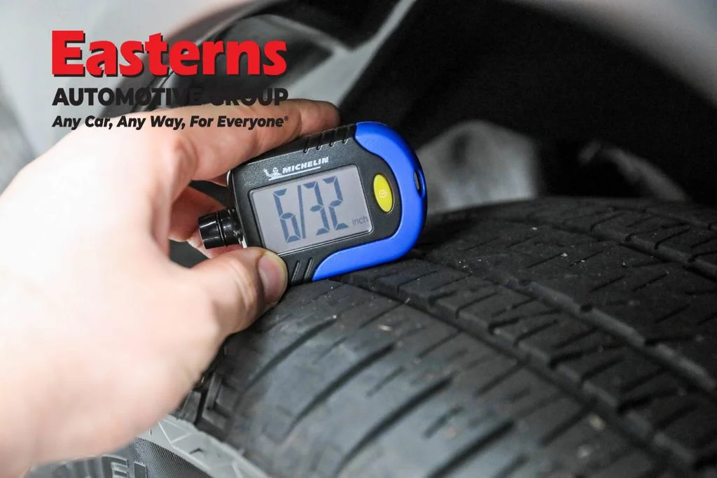 Used 2022 Gray Jeep Limited image 25