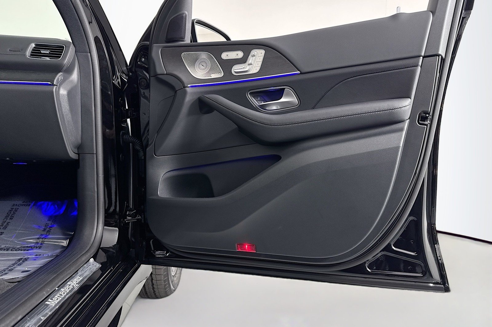 New 2026 Obsidian Black Metallic Mercedes-Benz GLE 350 4MATIC® SUV image 23