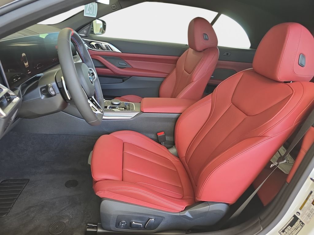 2026 BMW 4 Series M440i - Photo 8