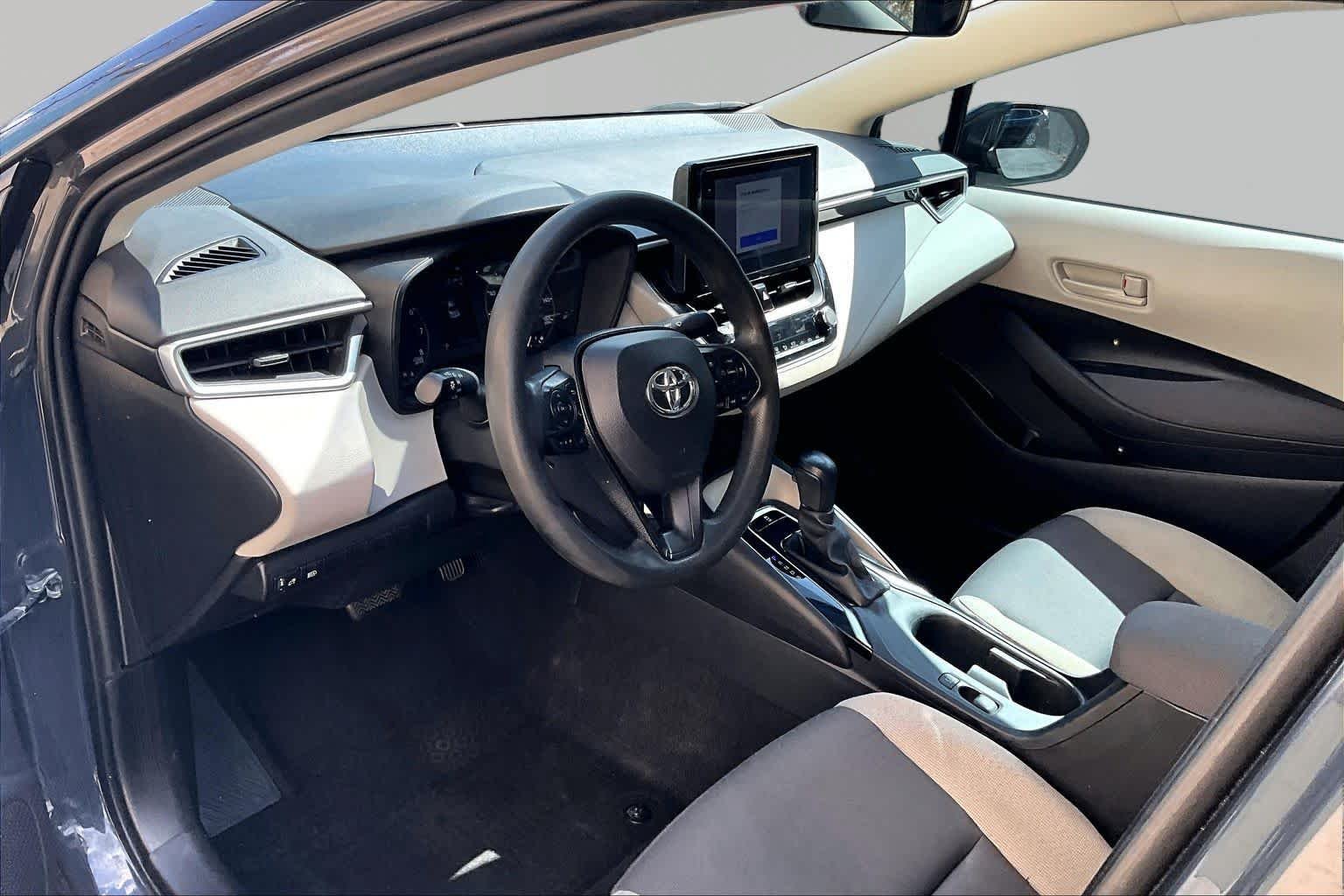 Used 2024 Underground Toyota LE image 18