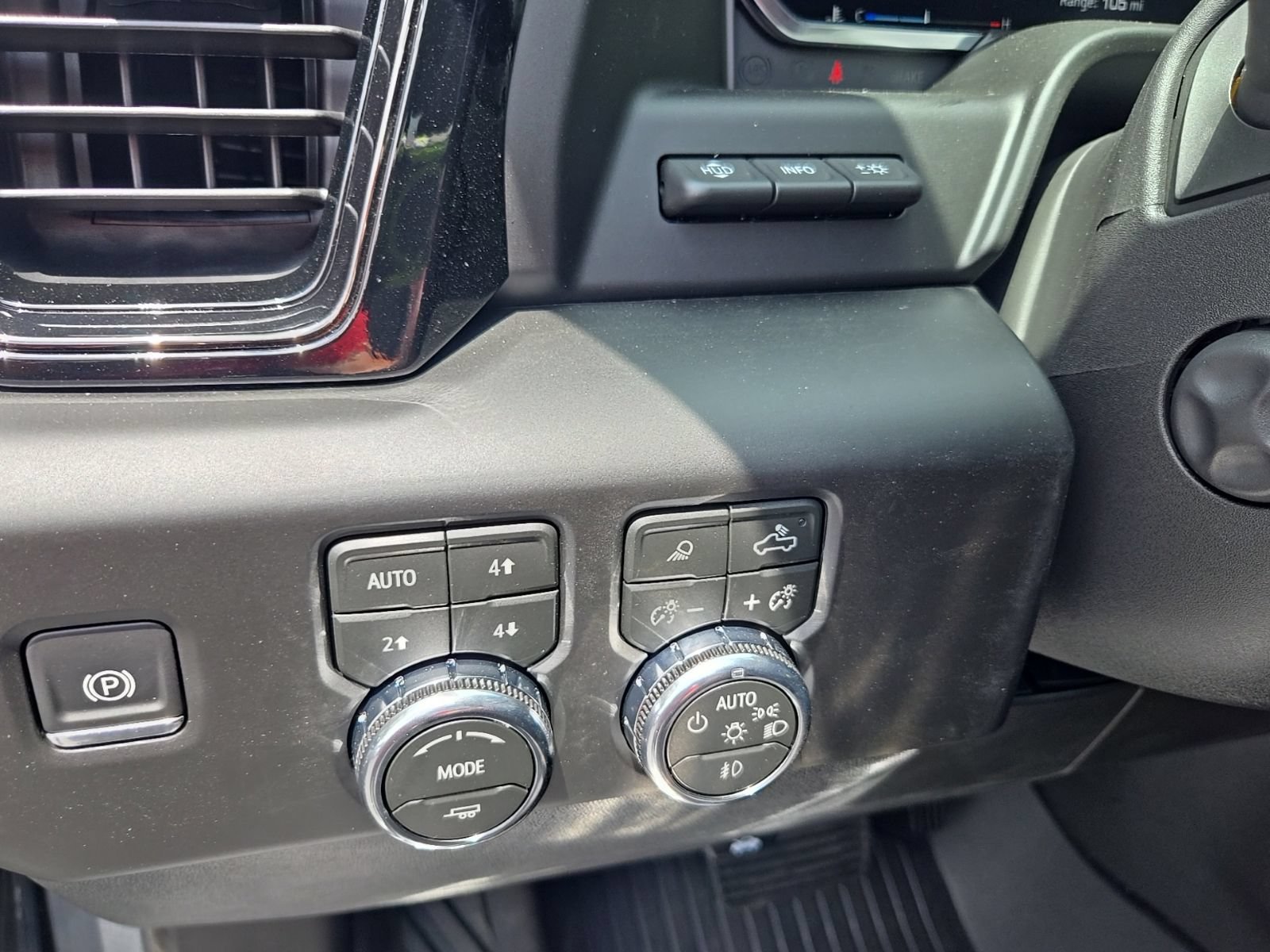 New 2026 Sterling Metallic GMC AT4 image 33