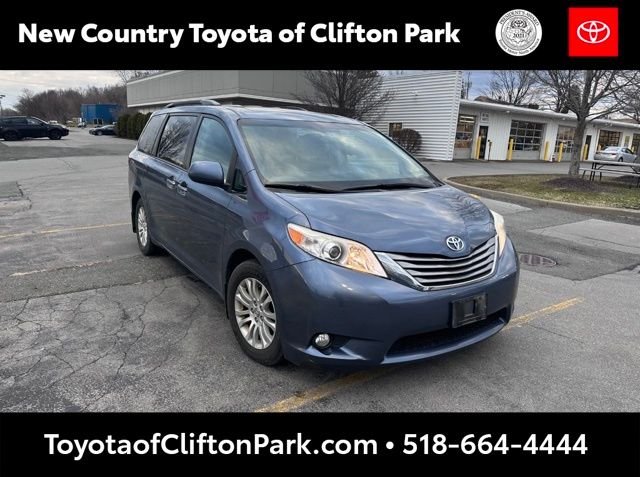 2017 Toyota Sienna XLE Premium