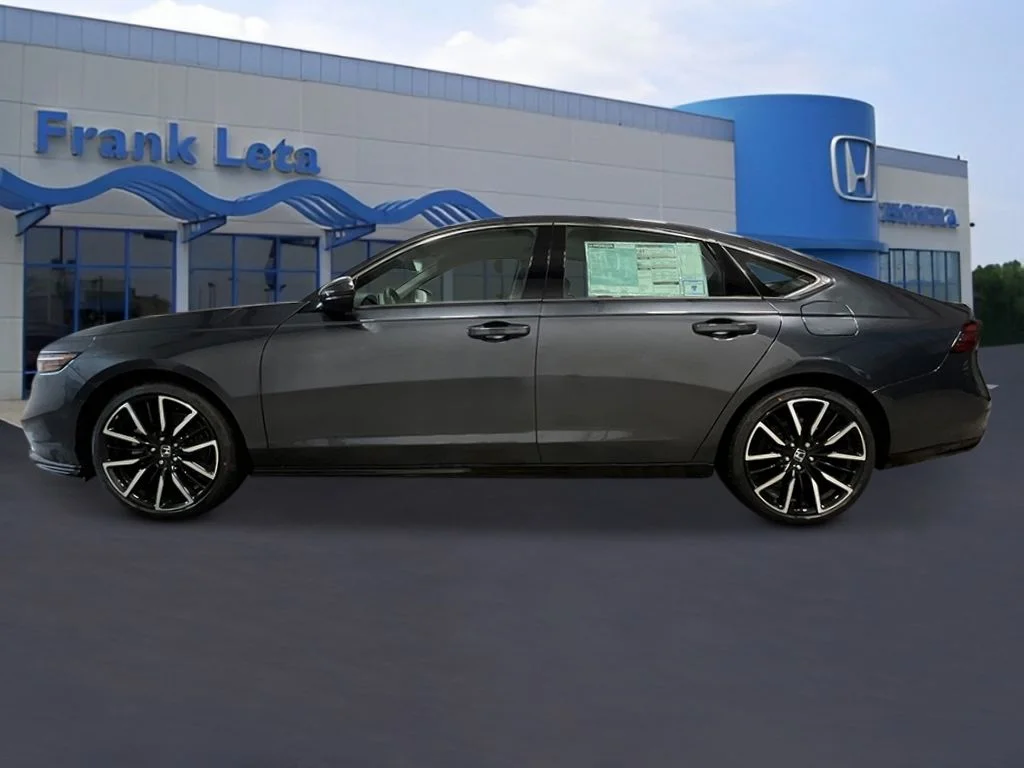New 2026 Meteorite Gray Metallic Honda Touring image 2