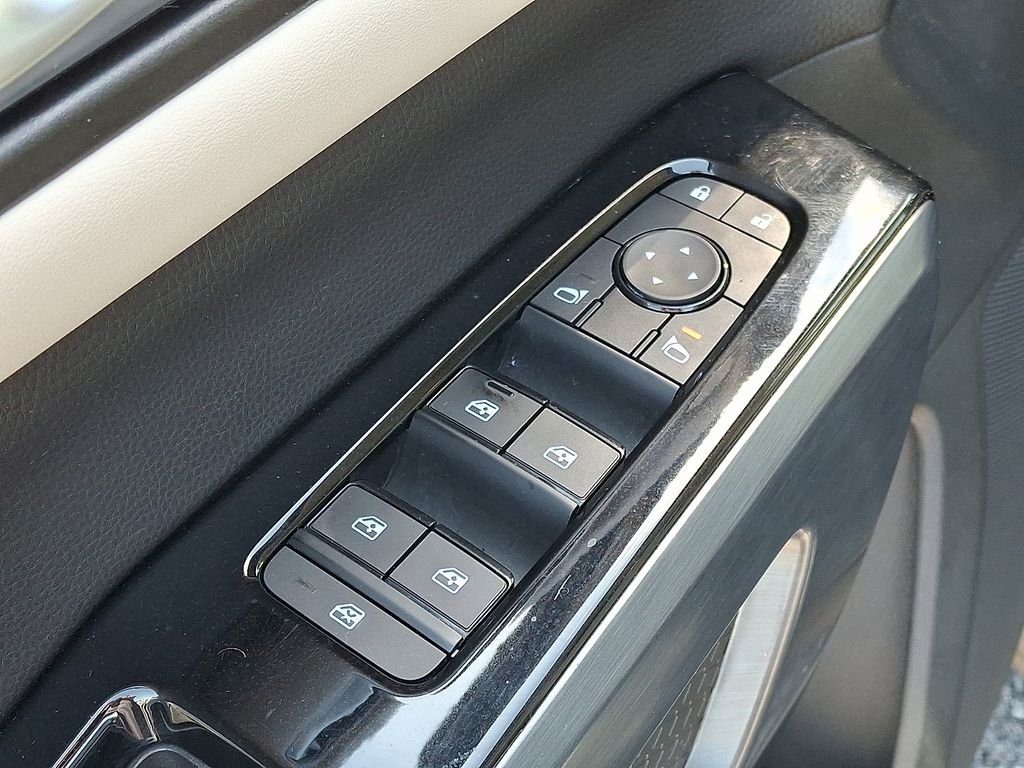 Used 2023 Black Nissan SL image 14