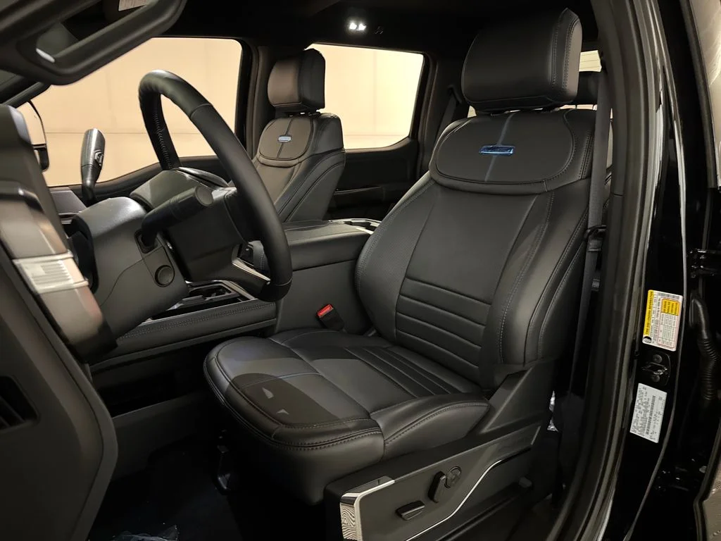 New 2026 Black Ford Platinum image 27