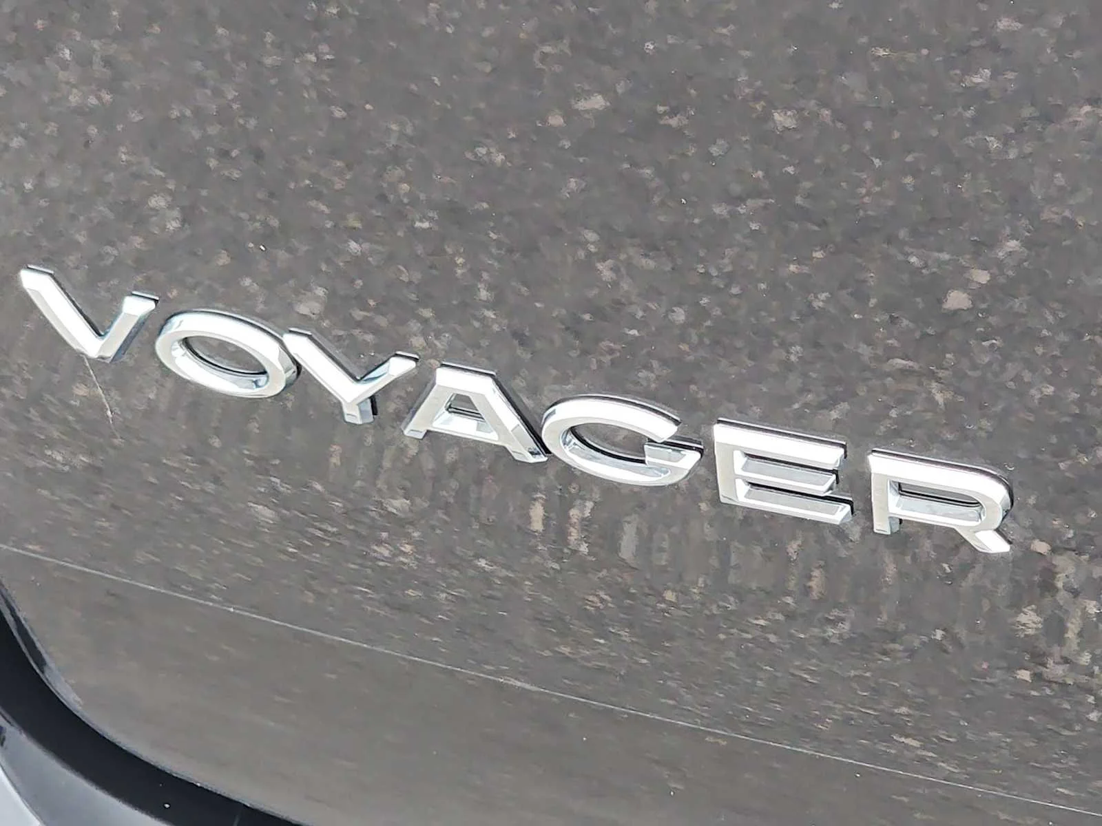 2026 Chrysler Voyager LX - Photo 11