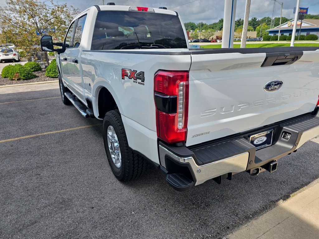 New 2026 Oxford White Ford F-250® XLT image 31