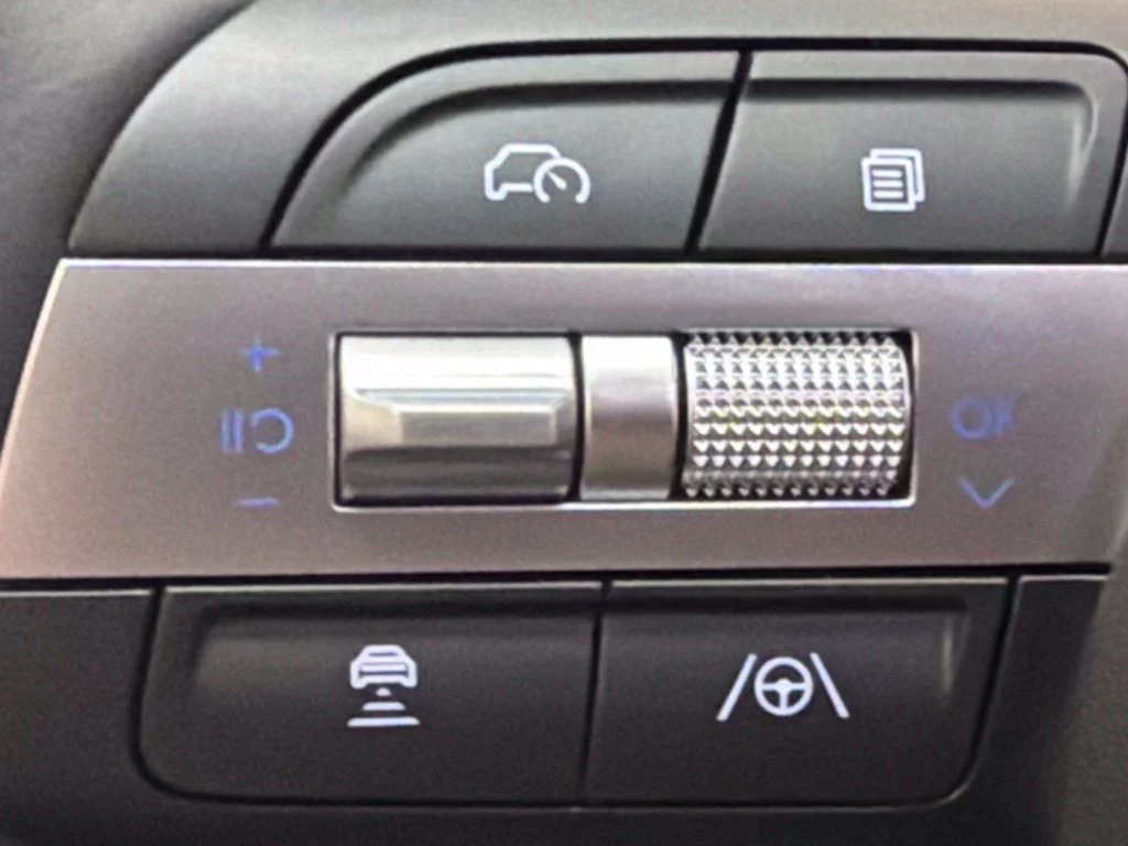 New 2026 Shimmering Silver Hyundai SEL Convenience image 24