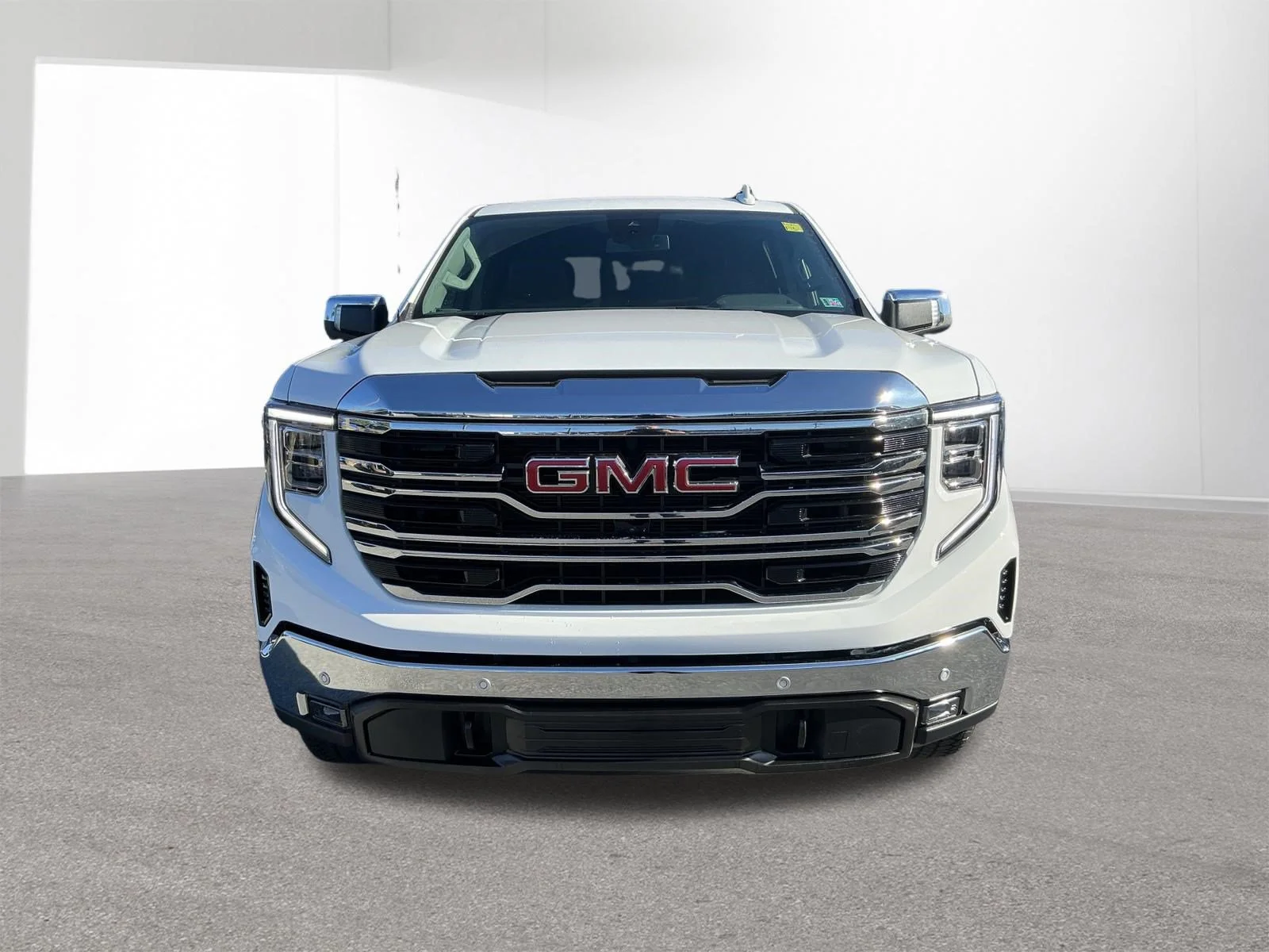 2026 GMC Sierra 1500 SLT - Photo 8