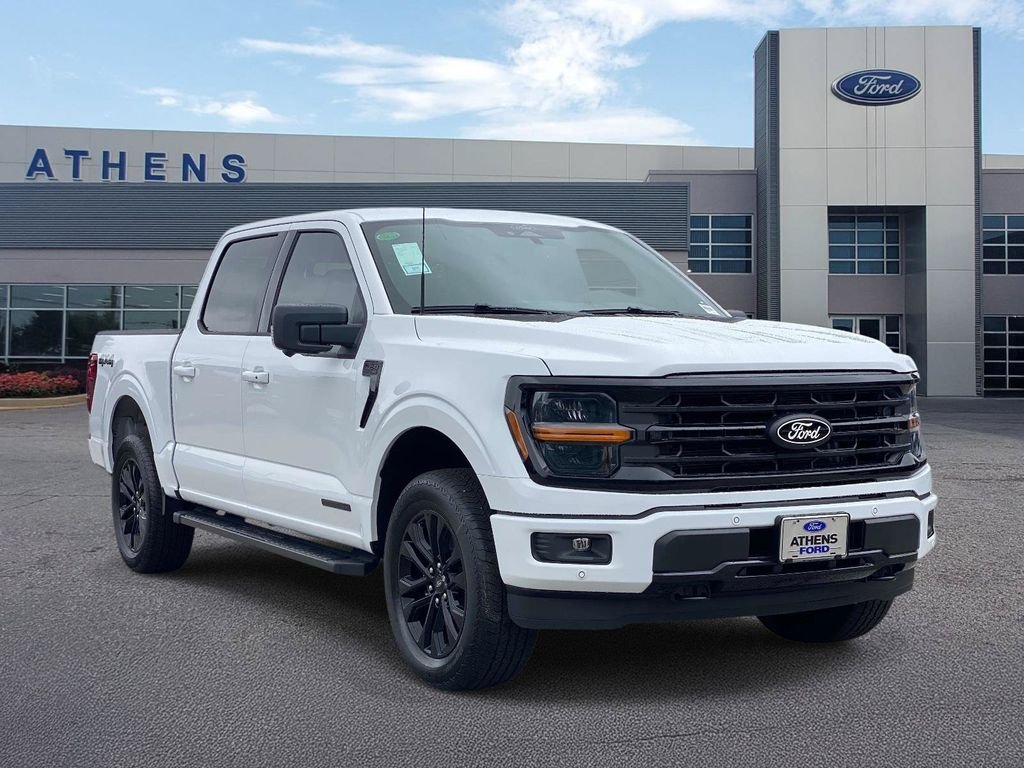 New 2026 Oxford White Ford XLT image 1