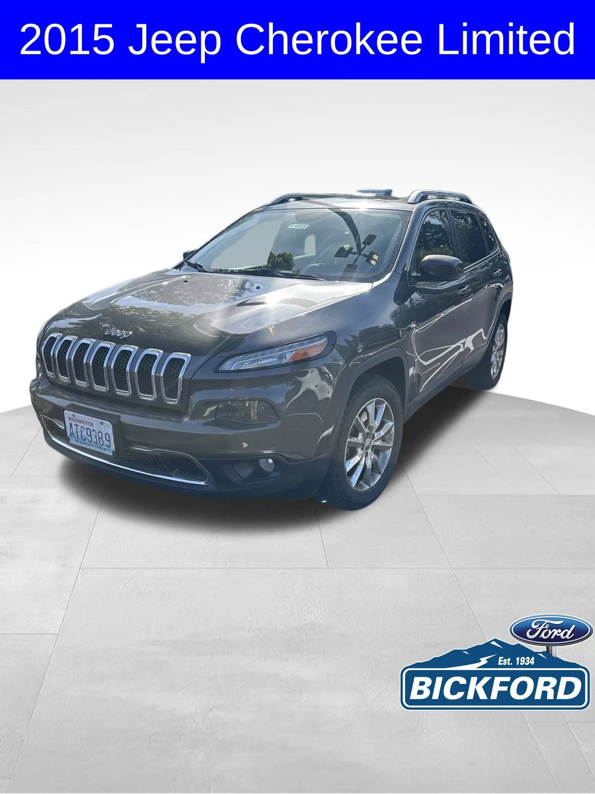 Used 2015 Gray Jeep Limited image 1