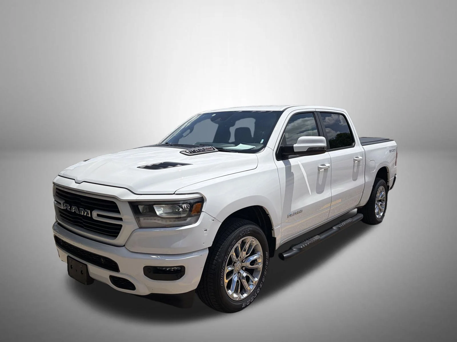 Certified Used 2023 White Ram Laramie image 4