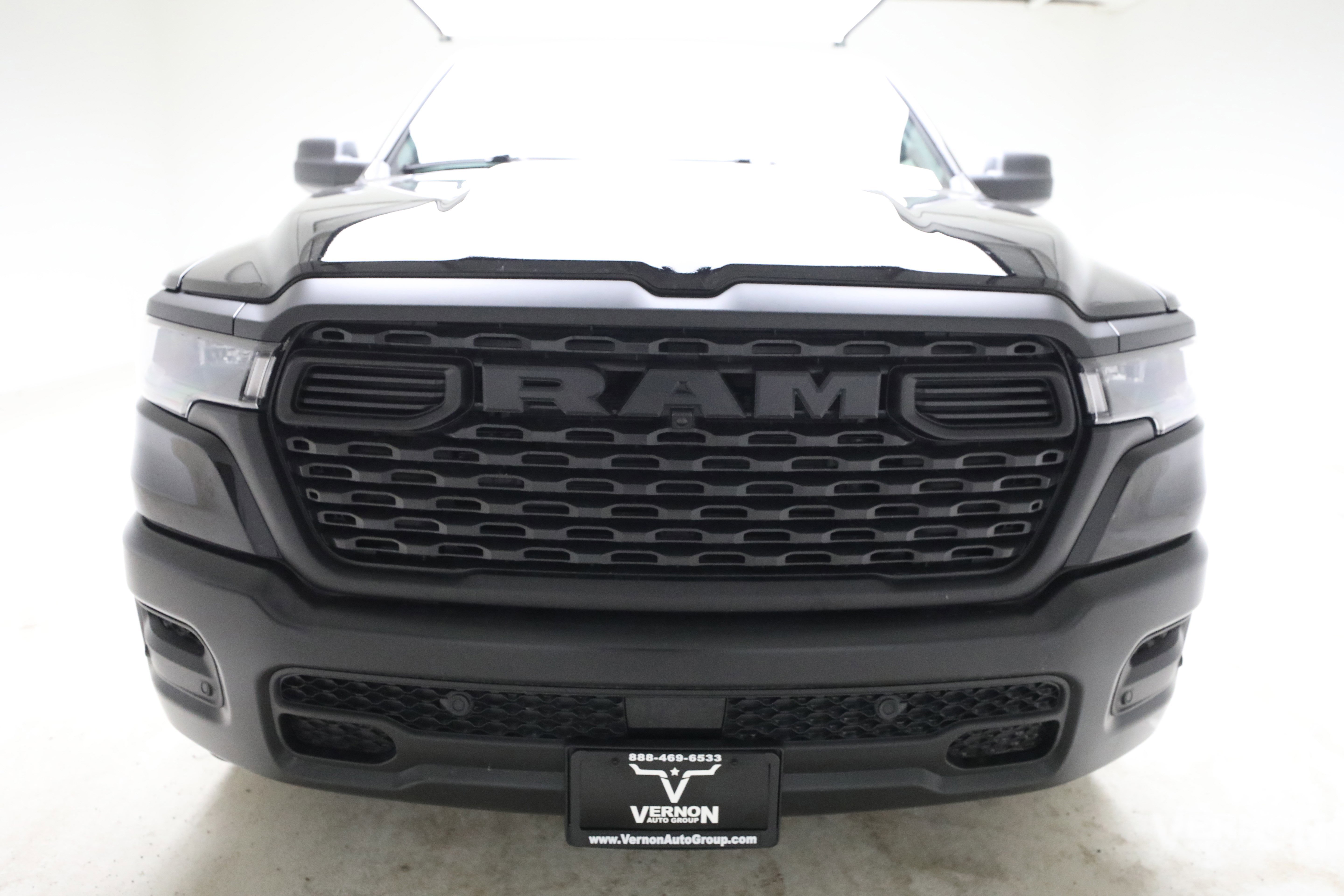 New 2026 Diamond Black Crystal Pearlcoat Ram N image 8