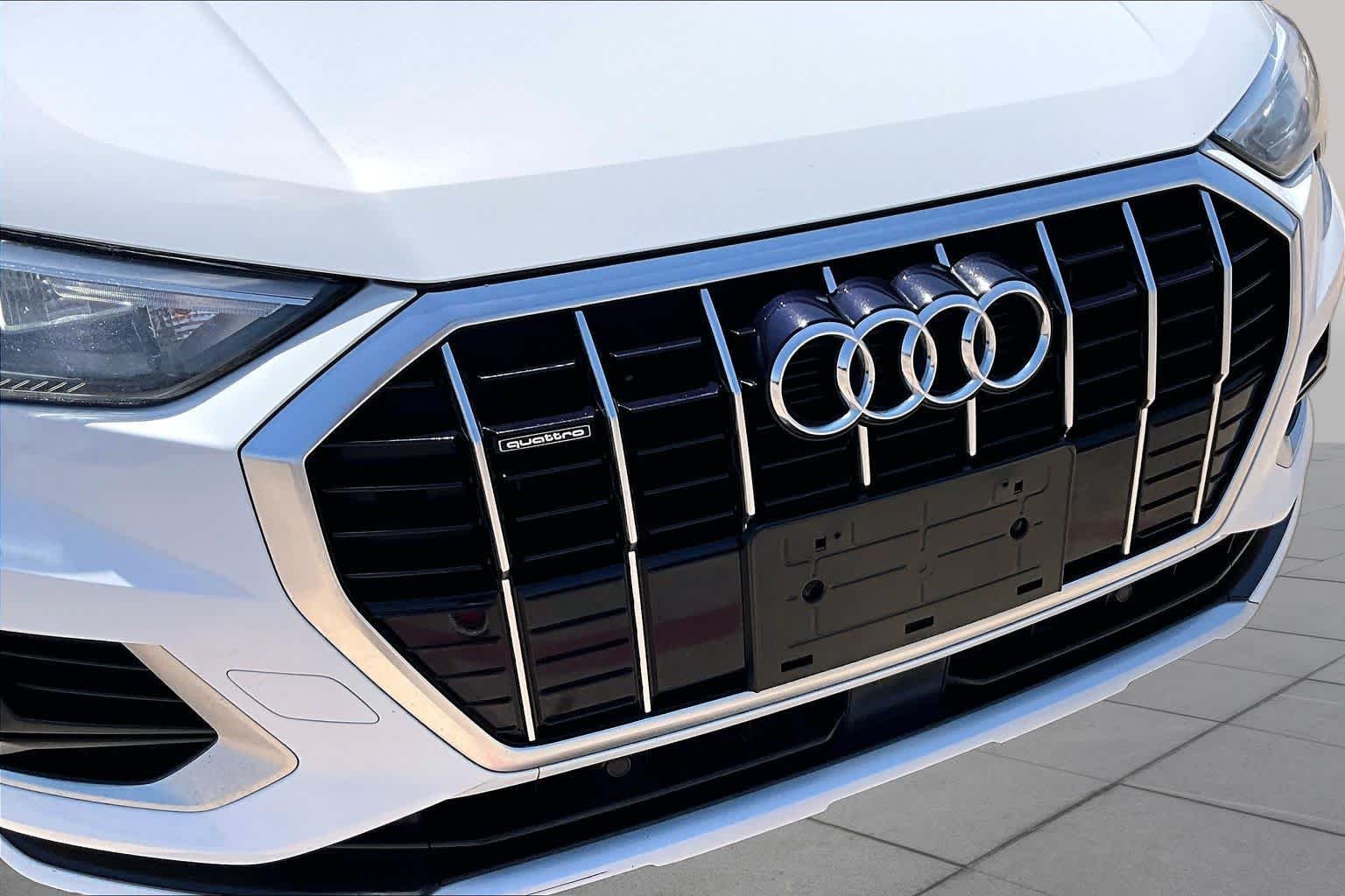 Used 2020 Glacier White Metallic Audi Premium image 30