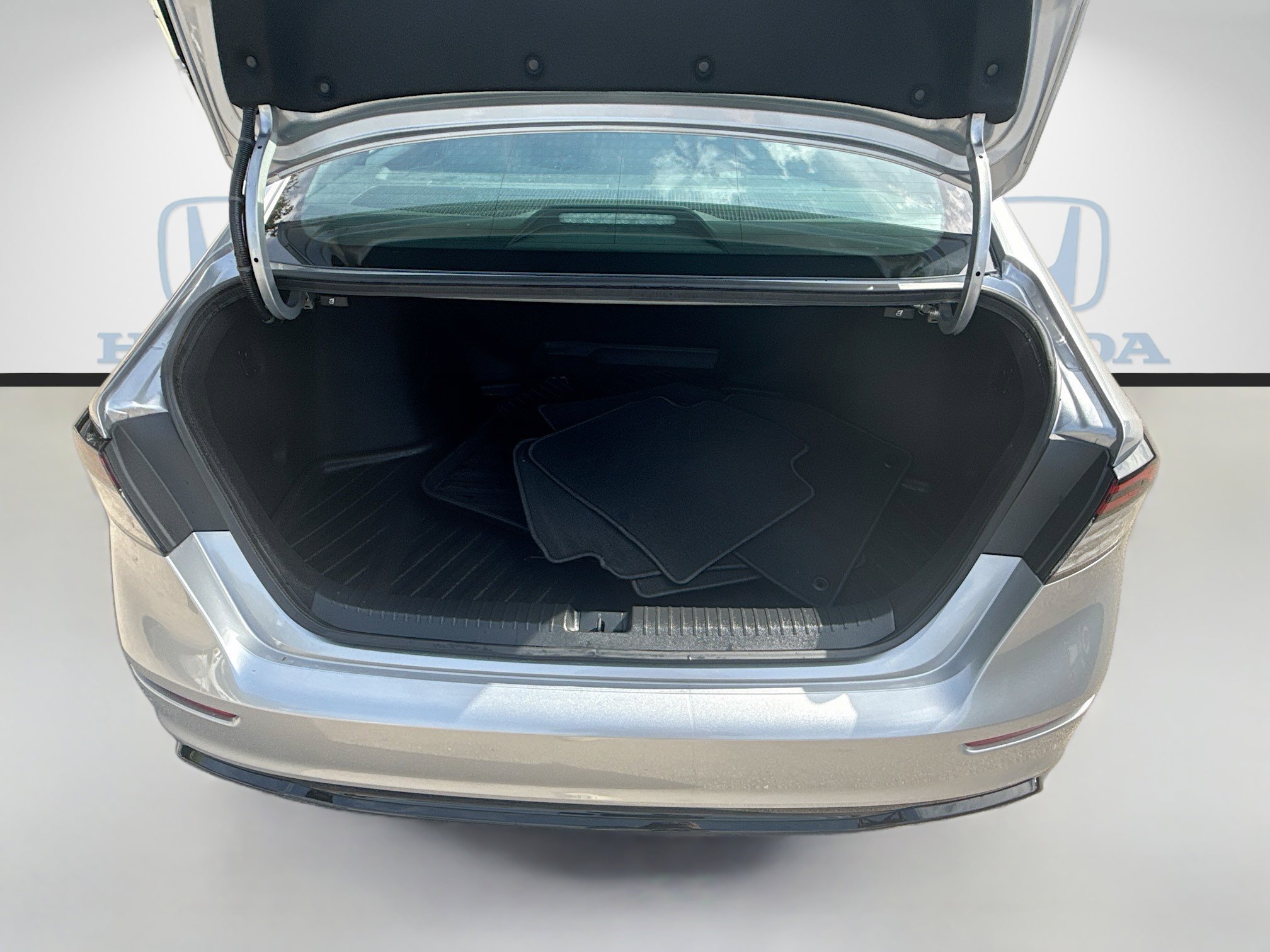 2025 Honda Accord Hybrid Sport-L - Photo 26