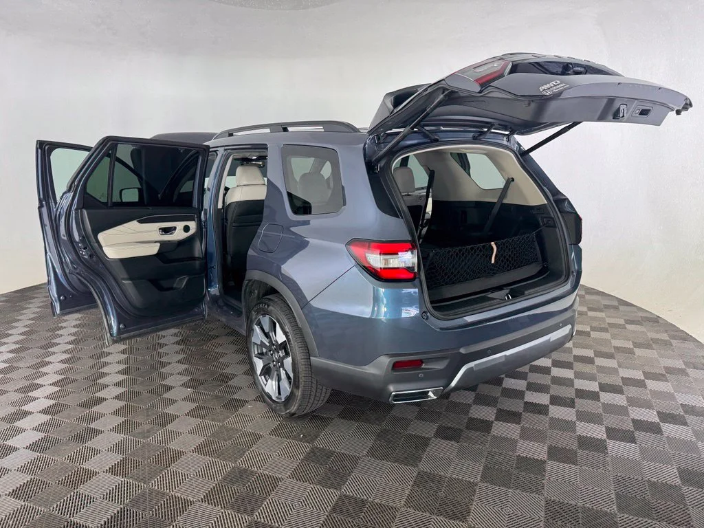 Used 2026 Gray Honda Touring image 15