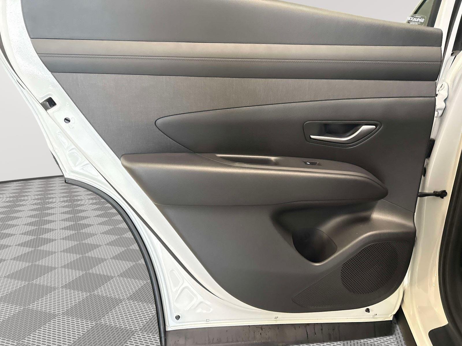 New 2025 Creamy White Pearl Hyundai SEL image 12