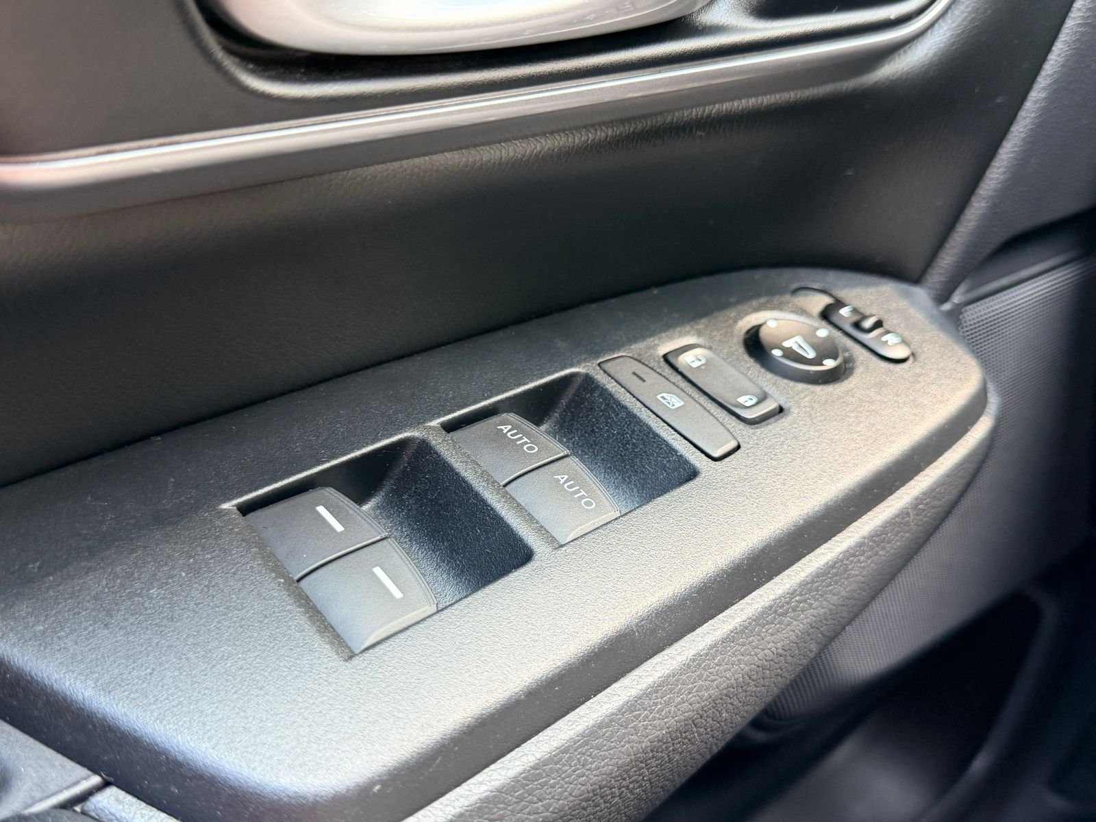Used 2020 Aegean Blue Metallic Honda EX-L image 21