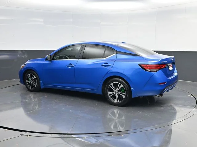 Used 2022 Blue Nissan SV image 5