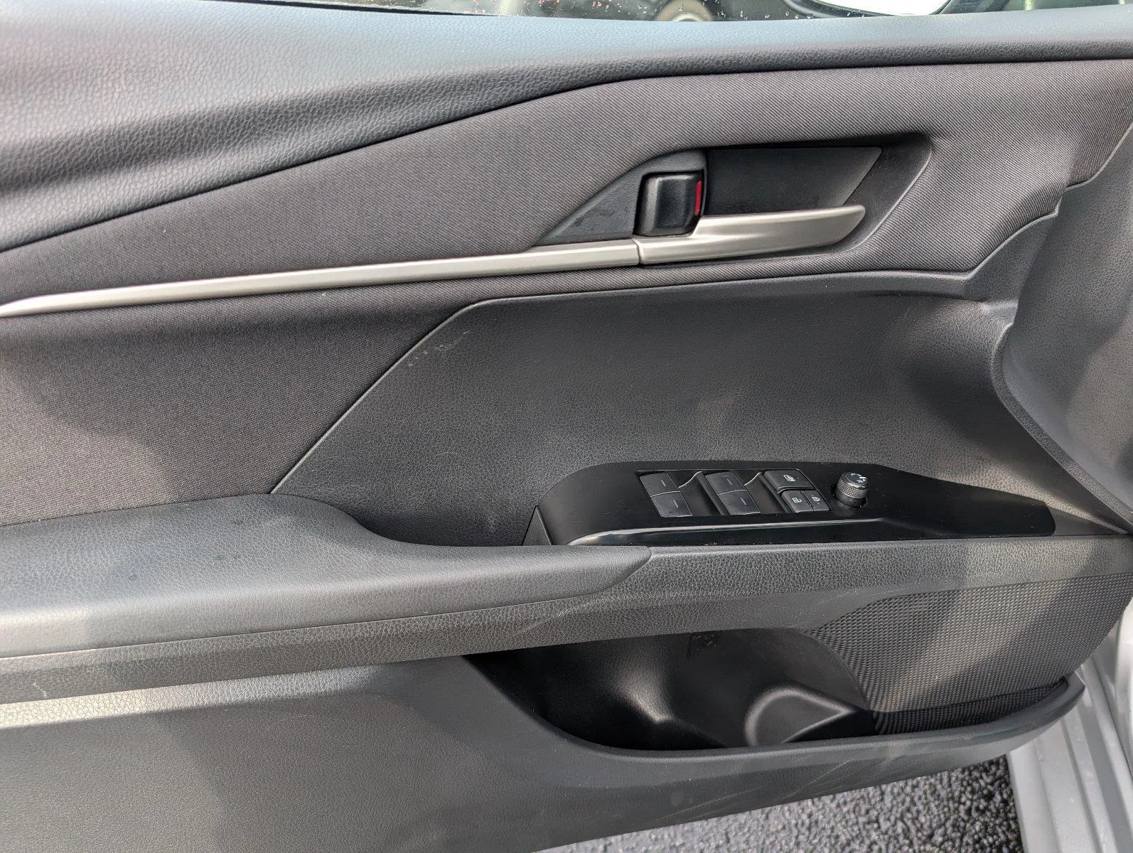 Used 2025 Celestial Silver Metallic Toyota LE image 15