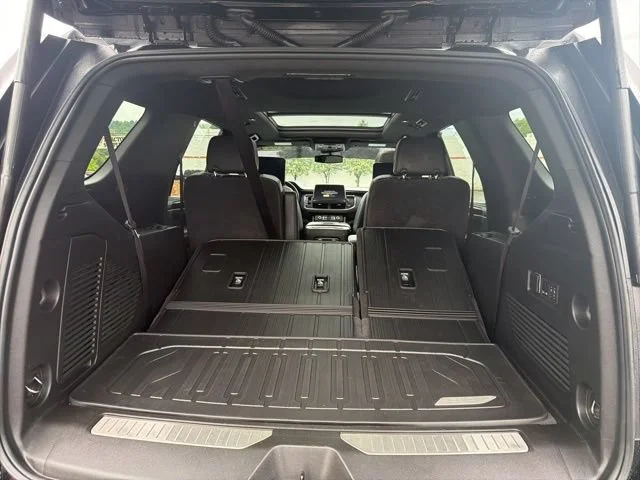 Used 2024 Onyx Black GMC AT4 image 23