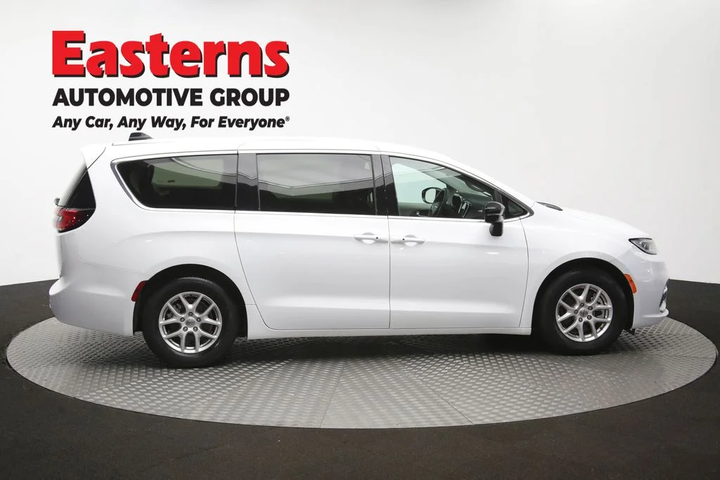 Used 2024 White Chrysler Touring L image 45