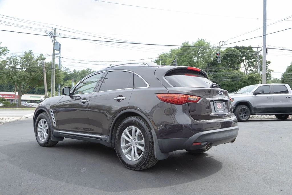 Used 2012 Black INFINITI Base image 4