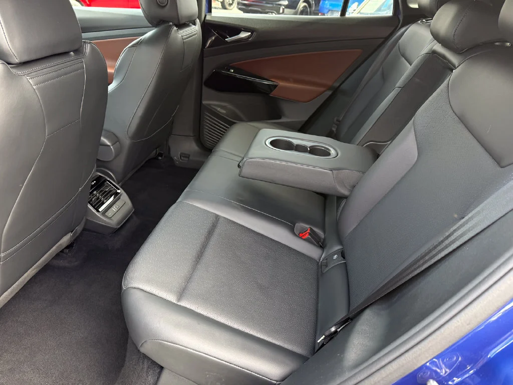 Used 2022  Volkswagen Pro S image 20
