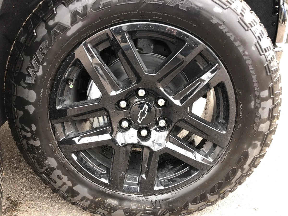 New 2026 Black Chevrolet 4WD Crew Cab 147" RST image 8