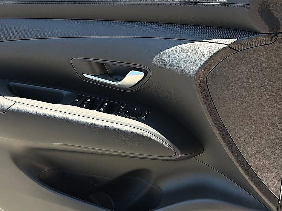New 2026 Phantom Black Hyundai SEL AWD image 30