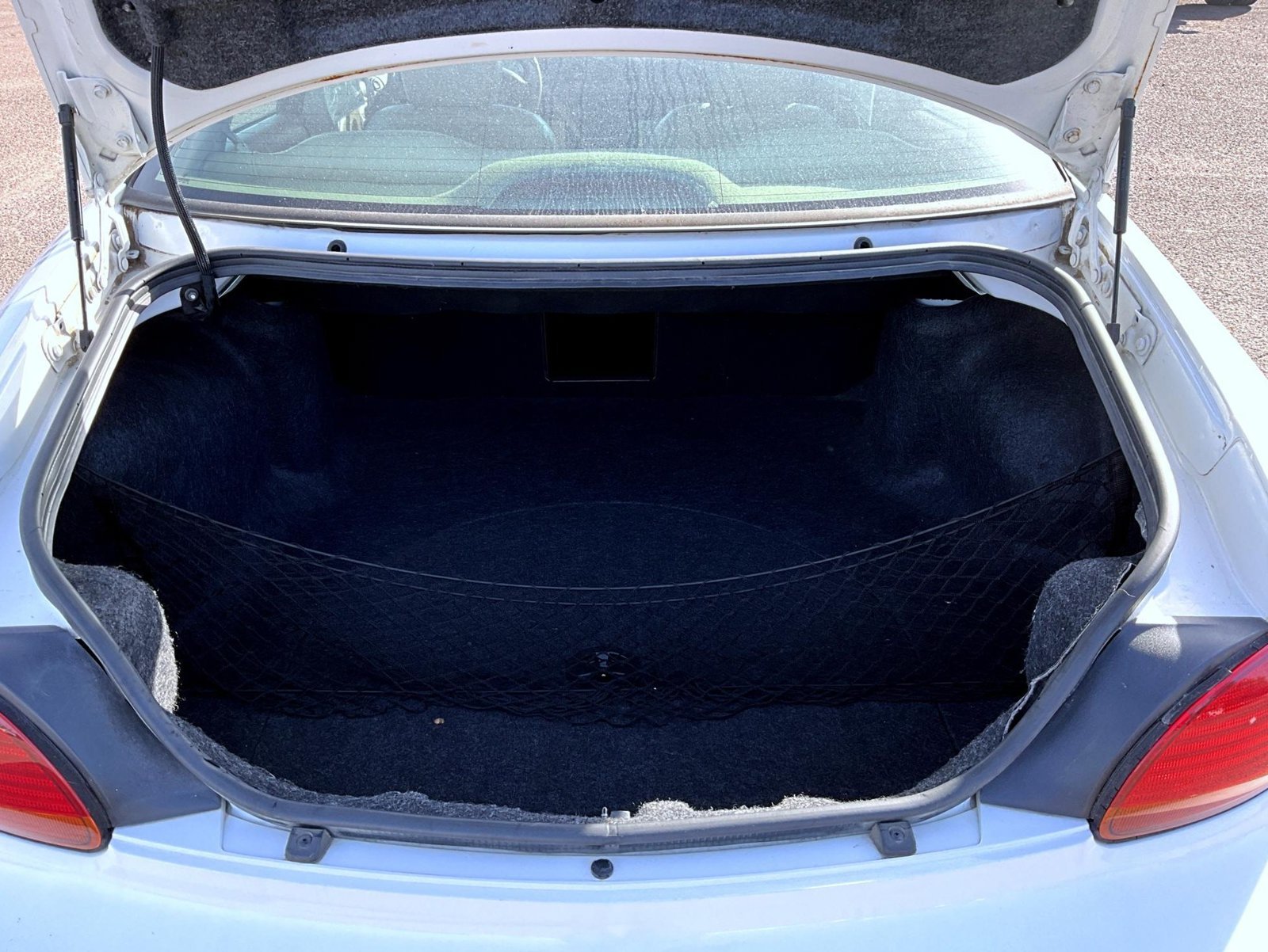 Used 1999 White Chrysler Base image 10
