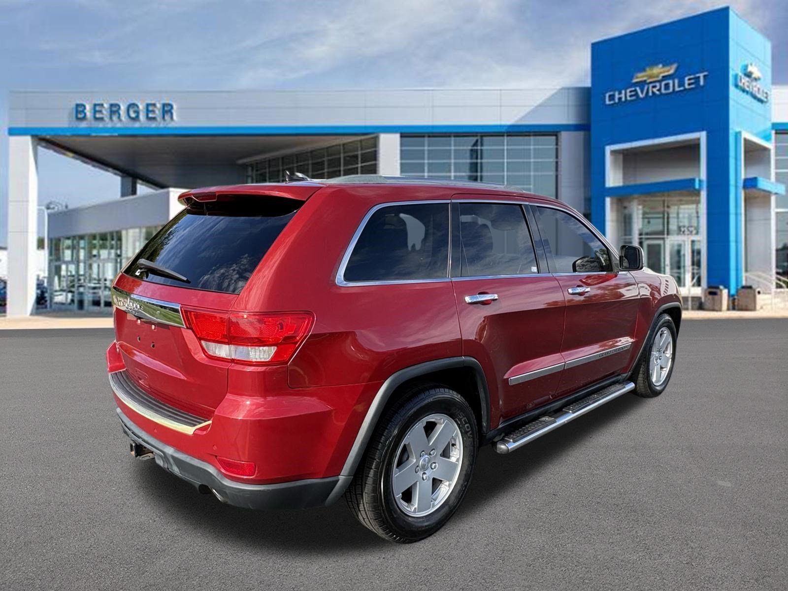 Used 2011 Jeep Grand Cherokee Overland with VIN 1J4RR6GT3BC551731 for sale in Grand Rapids, MI
