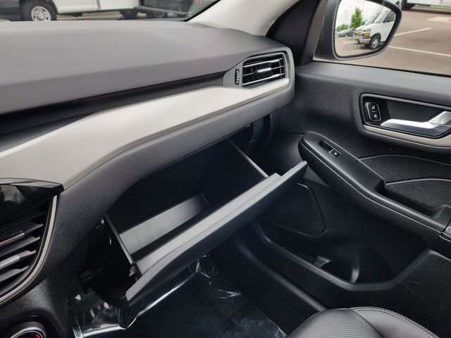 Used 2022 Gray Ford SEL image 48