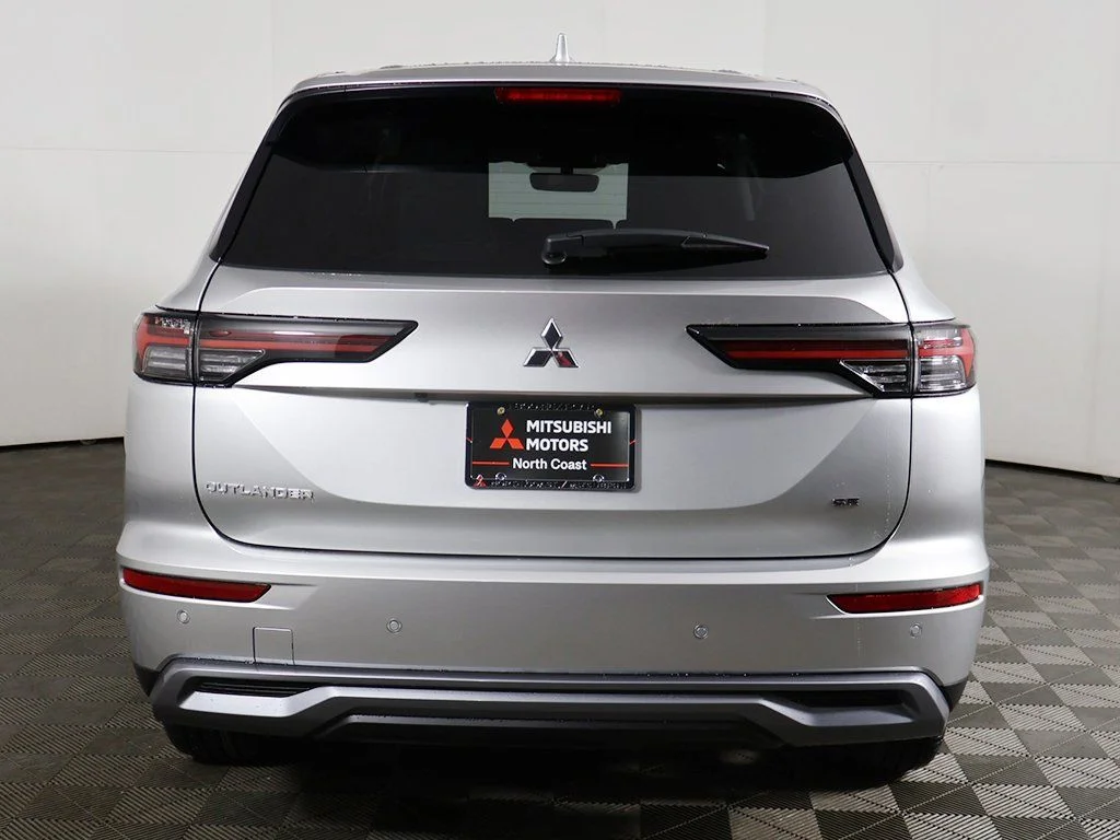 2026 Mitsubishi Outlander SE - Photo 16