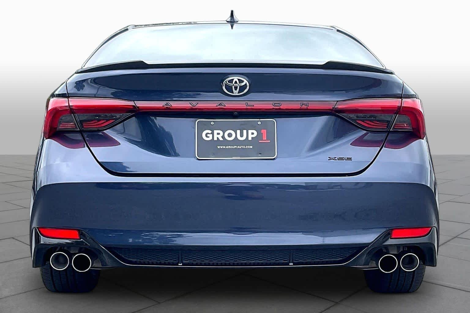 Used 2019 Parisian Night Pearl Toyota XSE image 4